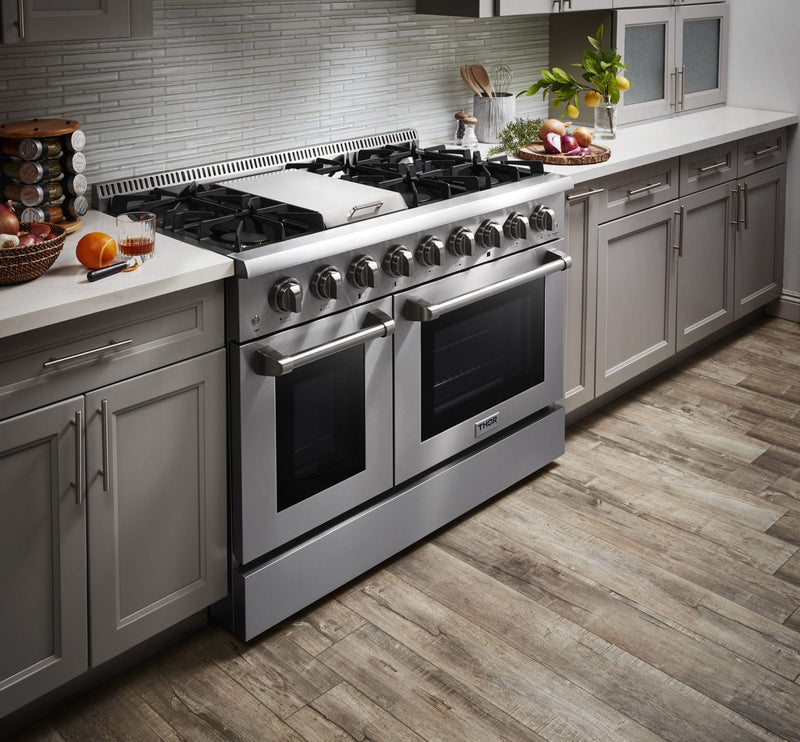 Thor Kitchen 48-Inch 6.7 cu. ft. Dual Fuel Range in Stainless Steel (HRD4803U)